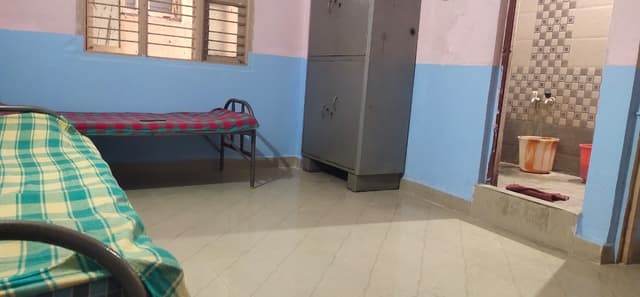 Maruthi Gents Pg