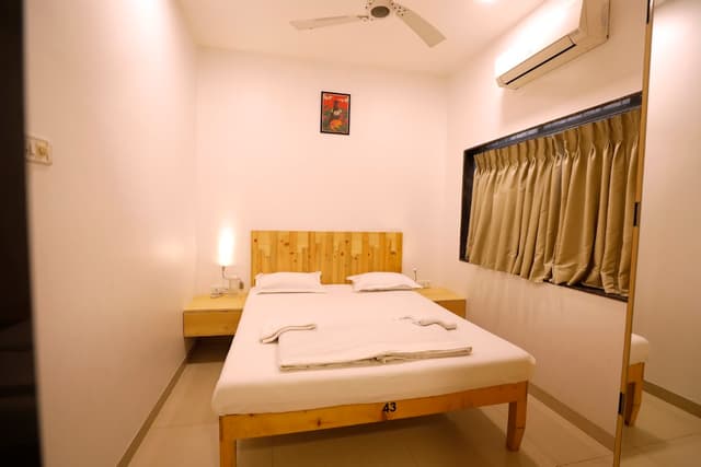 Nap Manor Hostels