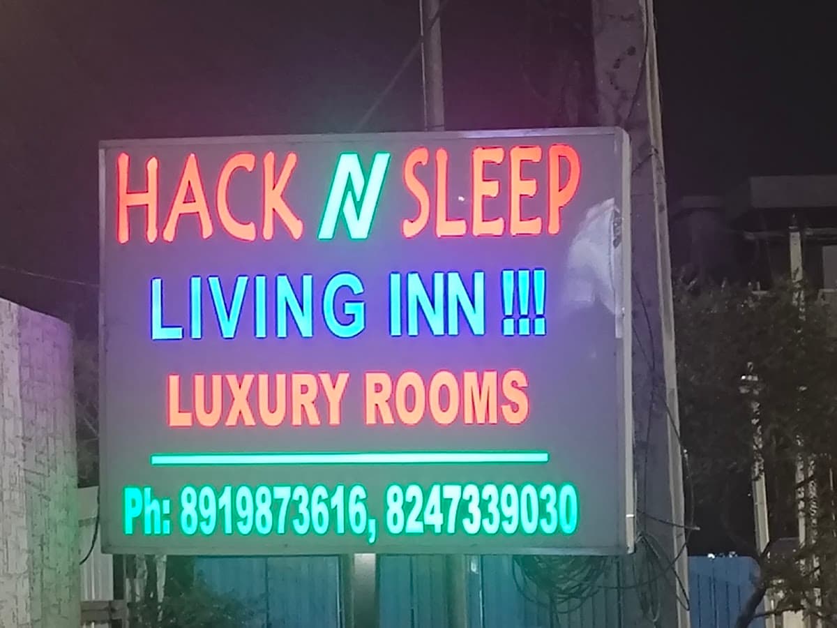 Hack N Sleep Living Inn