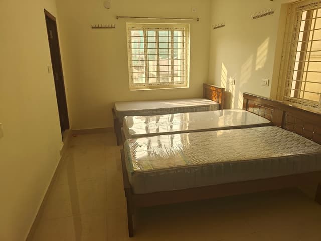 SVB Luxury Women's Executive Hostel