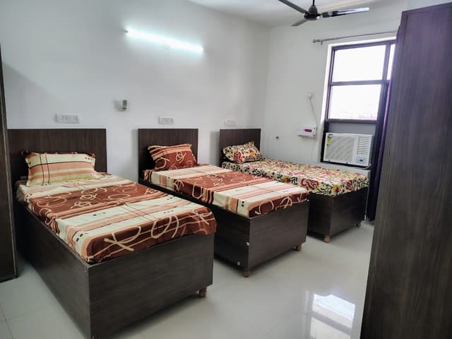 Apana Ghar Girls PG
