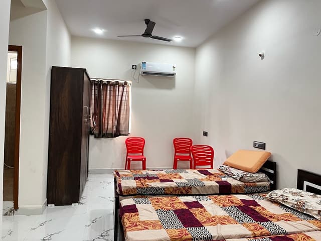 VAARAAHI CO-Living Premium Stay