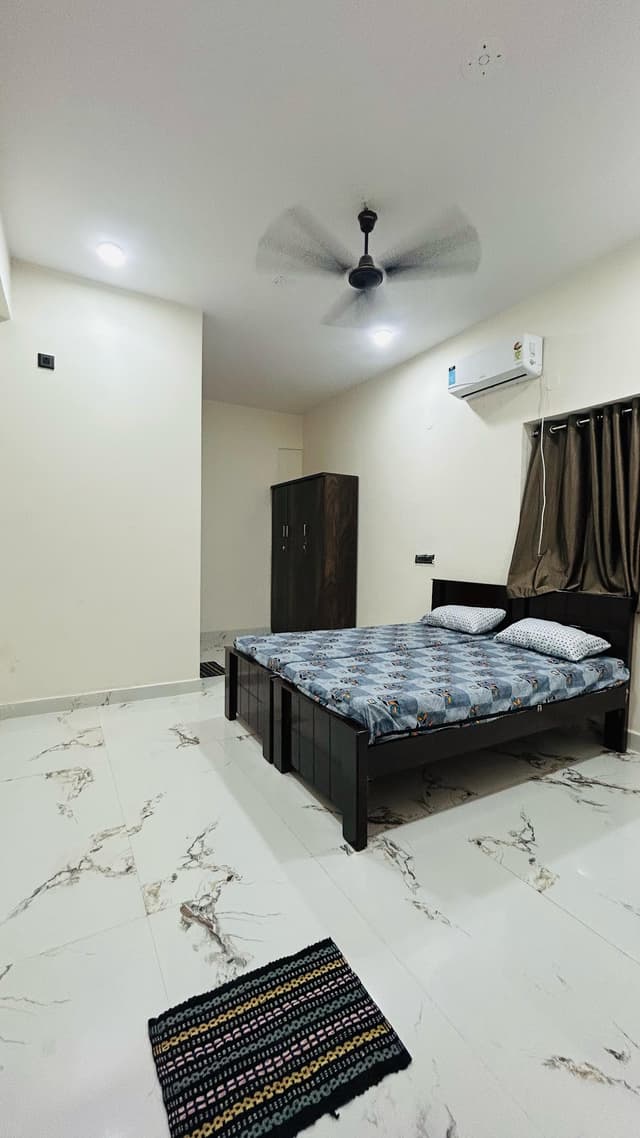 VAARAAHI CO-Living Premium Stay