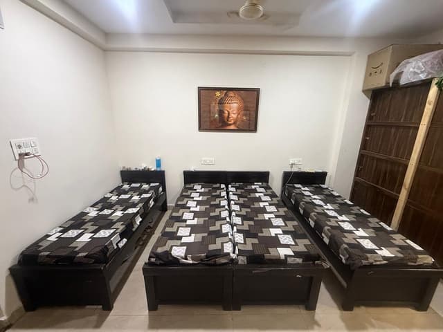 Sri Tanuja Ladies Pg Hostel