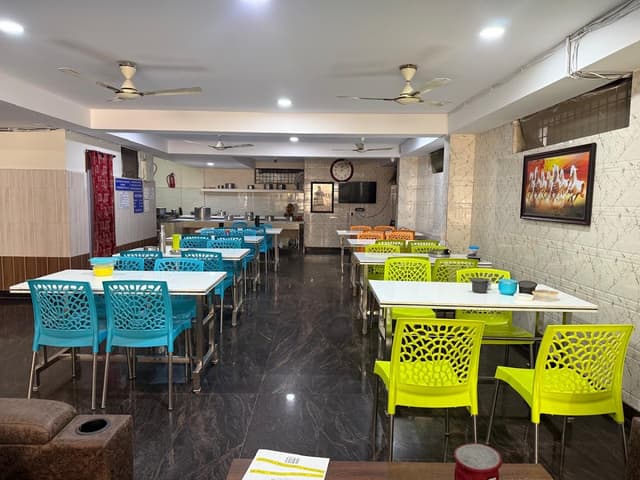 Sri Tanuja Ladies Pg Hostel