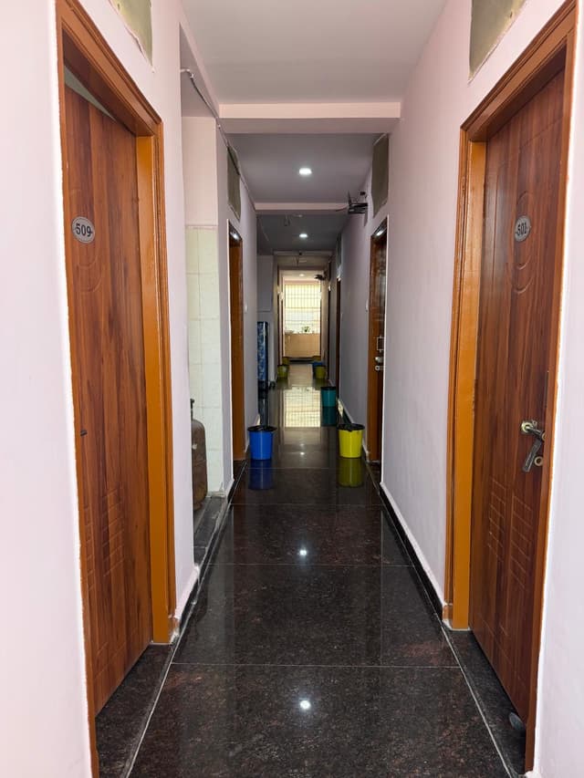 Sri Tanuja Ladies Pg Hostel
