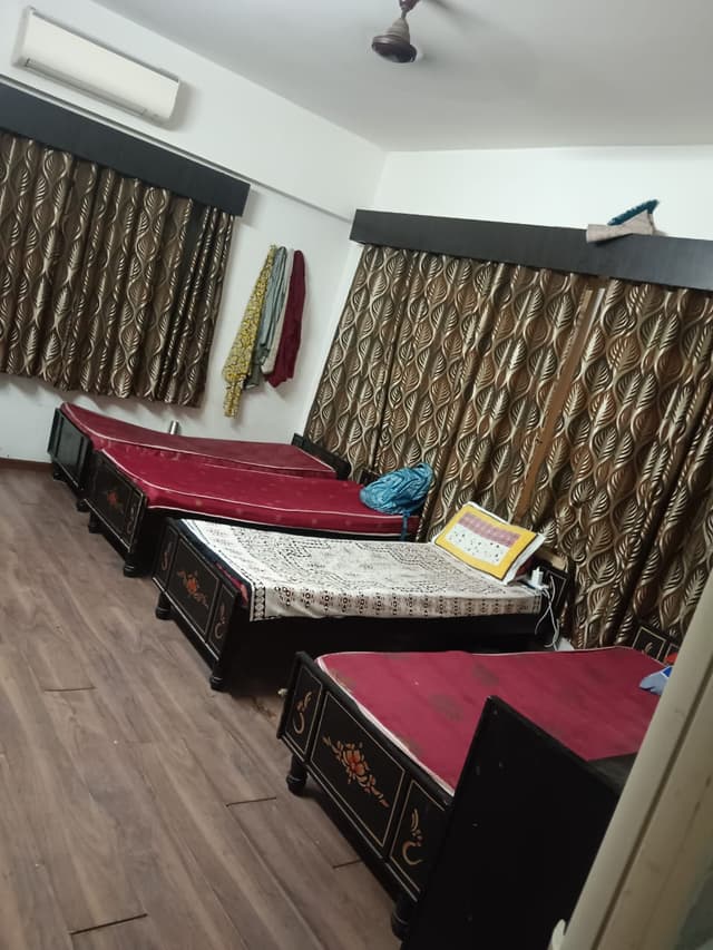 Sunset Destination Womens Pg Accomodation