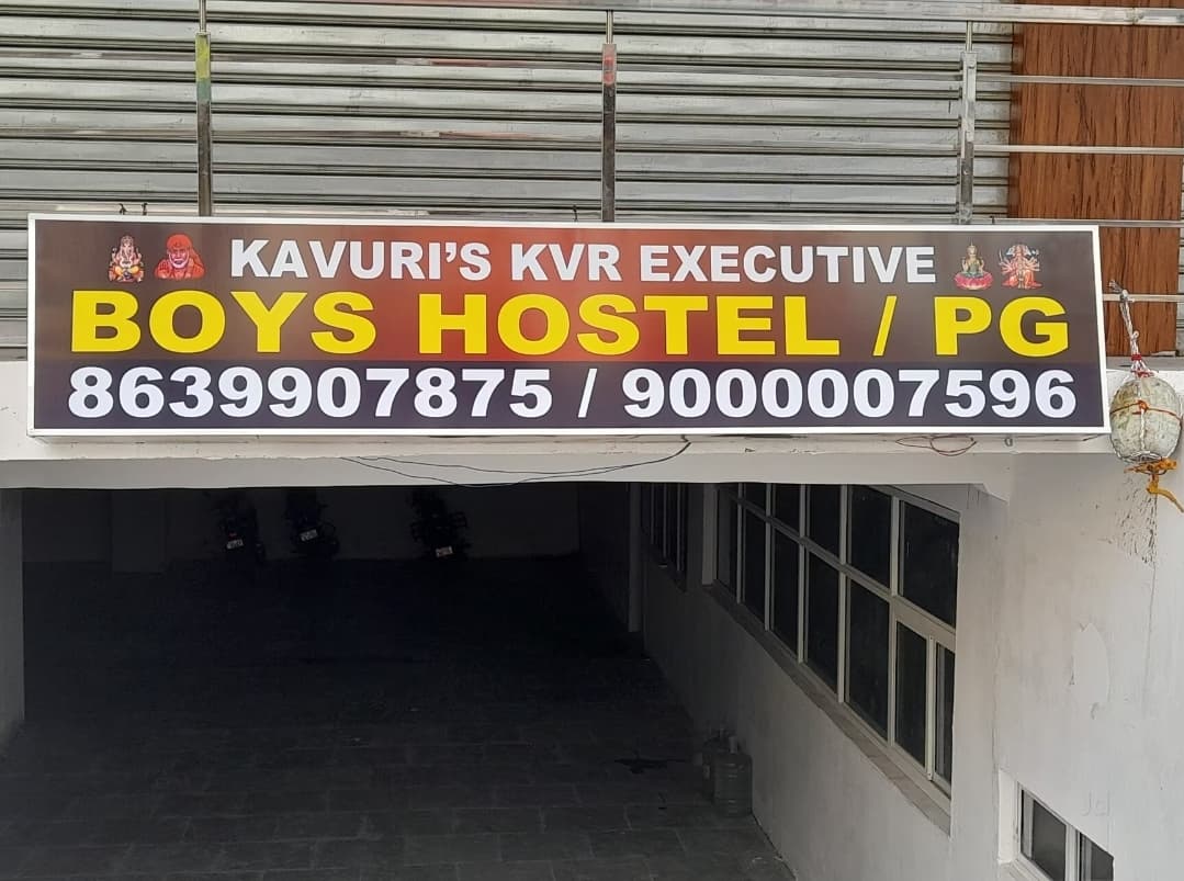 Kavuris Kvr Boys Hostel