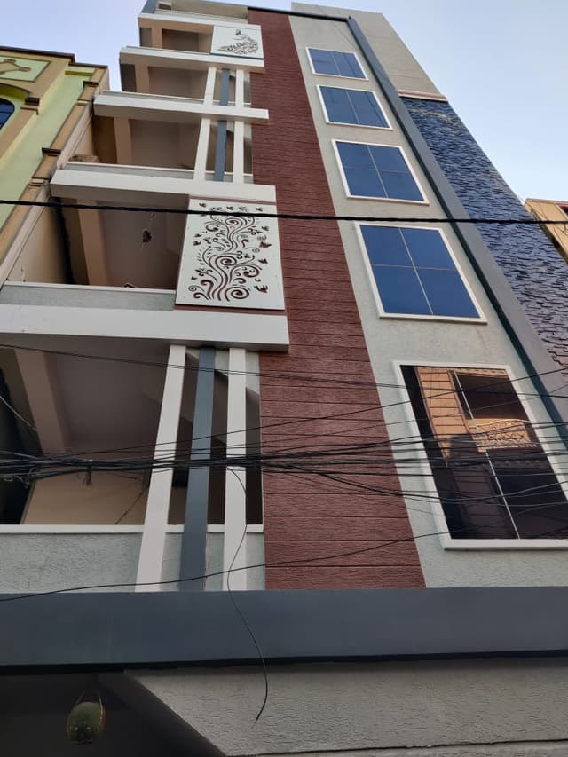 Radha Krishna Women's Luxury PG Accommodation