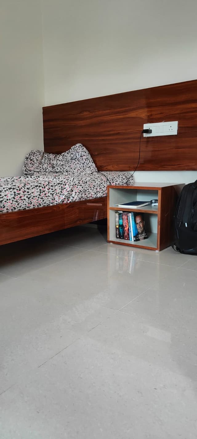 Grand Brundavan Mens PG