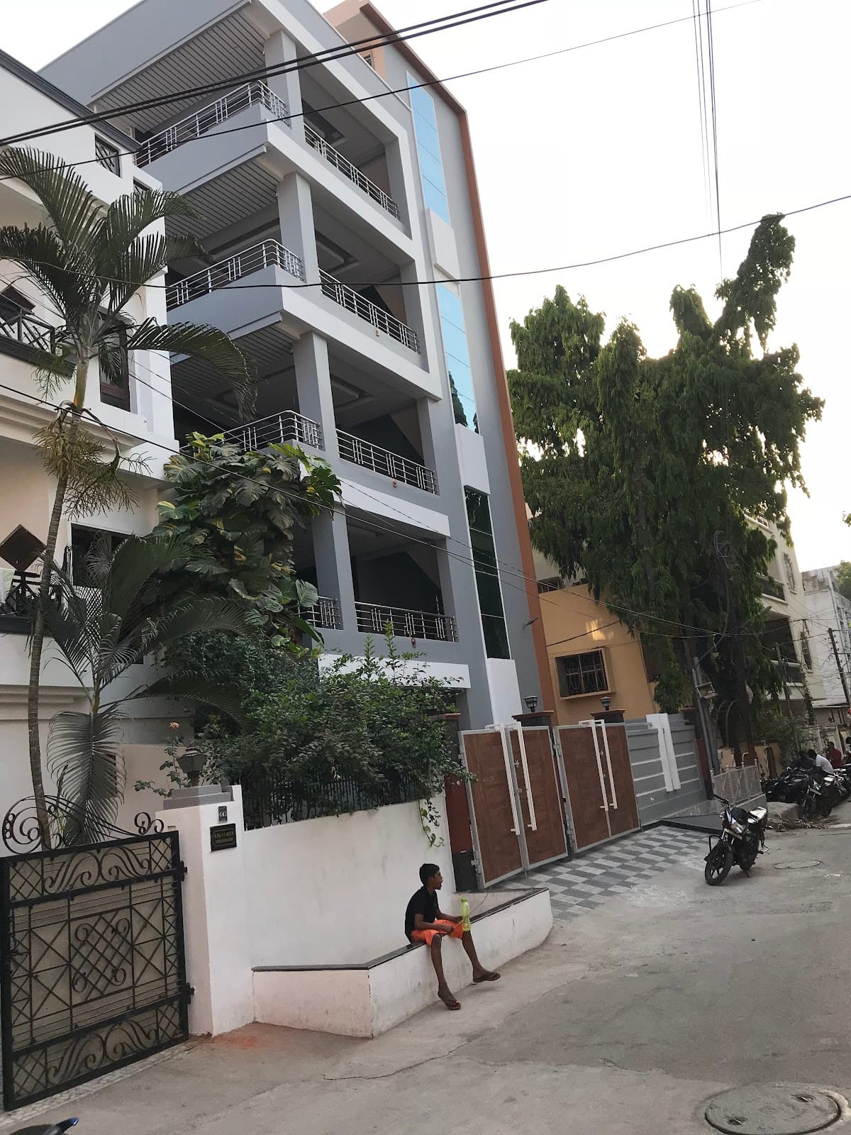 Snehitha Executive Women's Hostel