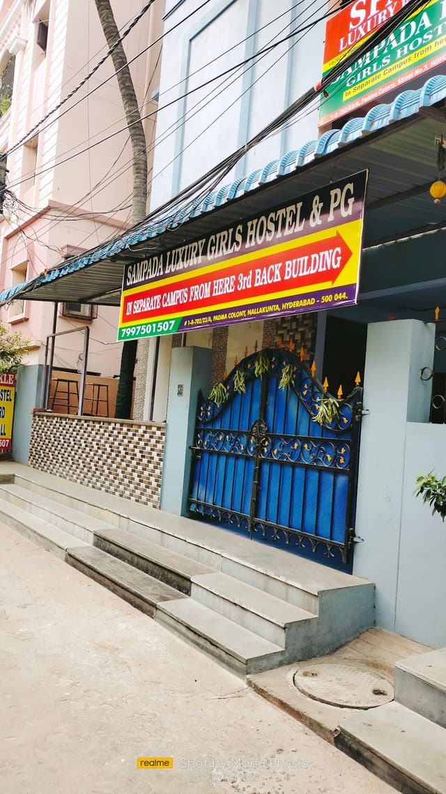SPARKLE LUXURY BOYS HOSTEL AND PG
