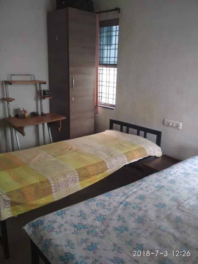 Chopra's Hostel and PG