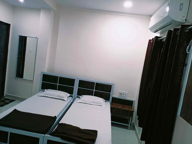 Anand PG Hostel