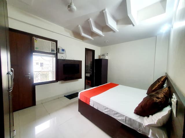 Cloud nine rooms PG