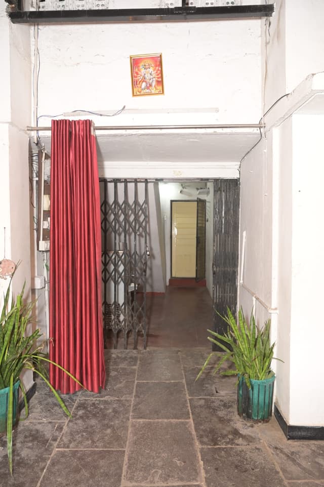 Kshirsagar Girls Hostel