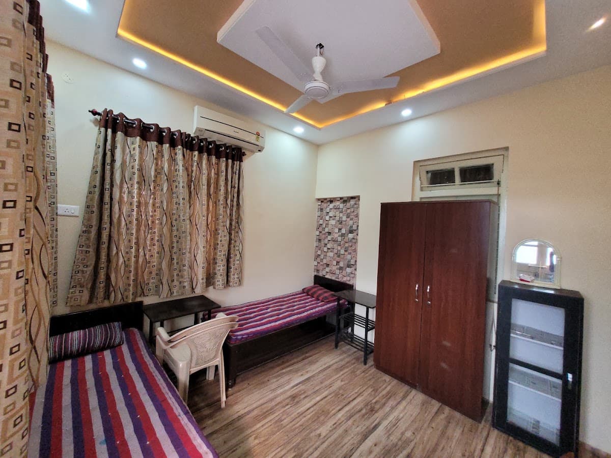 Paliwal paying guest house