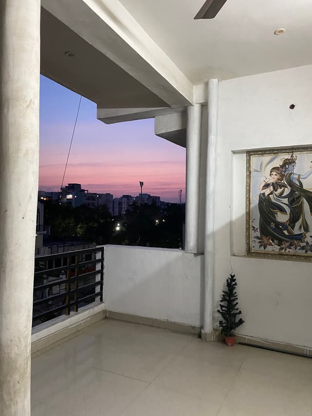SUMITRA NIWAS PG
