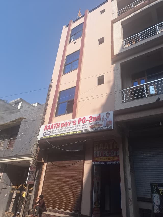 SAWARIYA GROUP OF HOSTEL