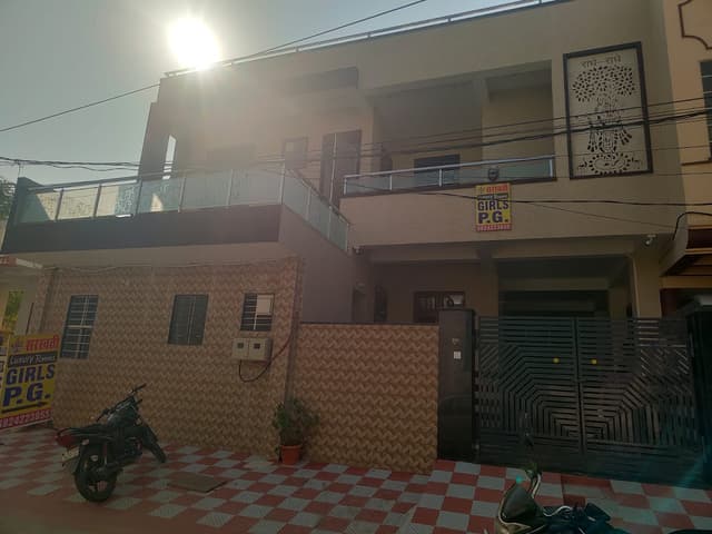 SARSWATI PG