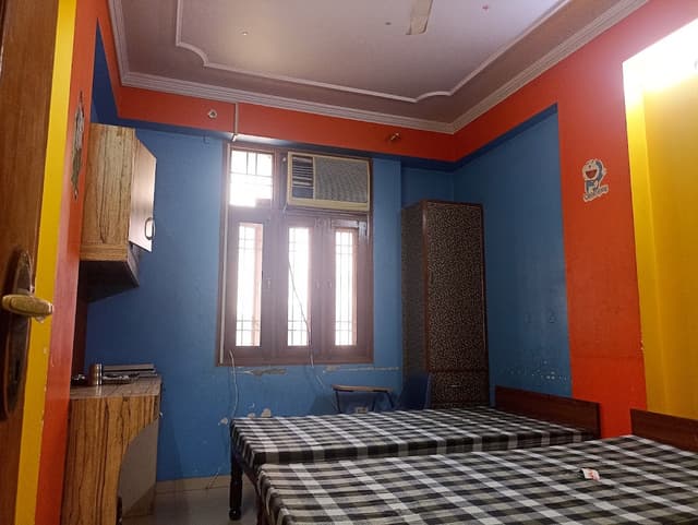 BAJIYA PG
