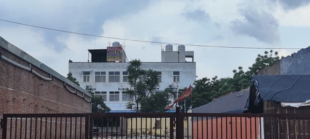 BAJIYA PG