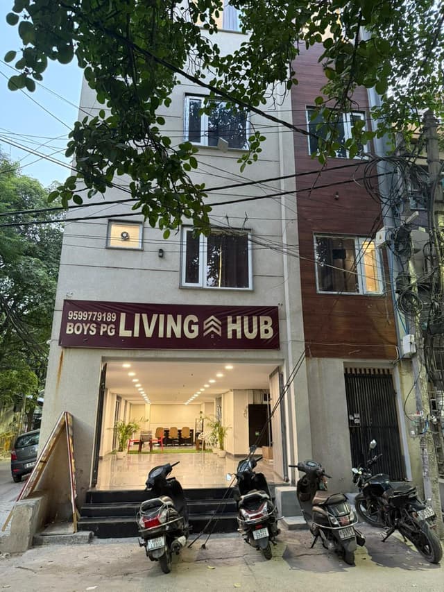 Living hub boys PG