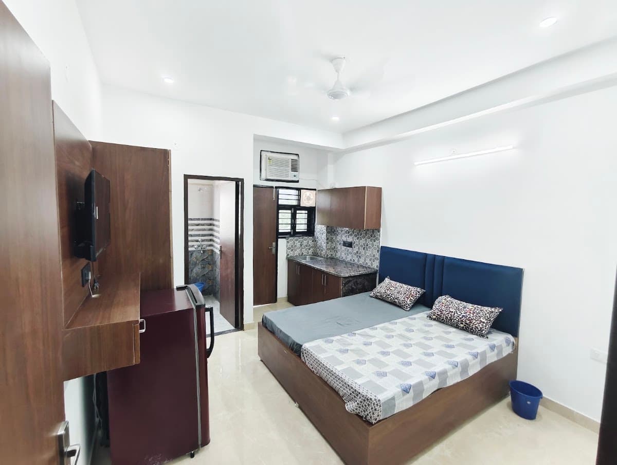 Yaduvanshi Luxury PG & 1 RK