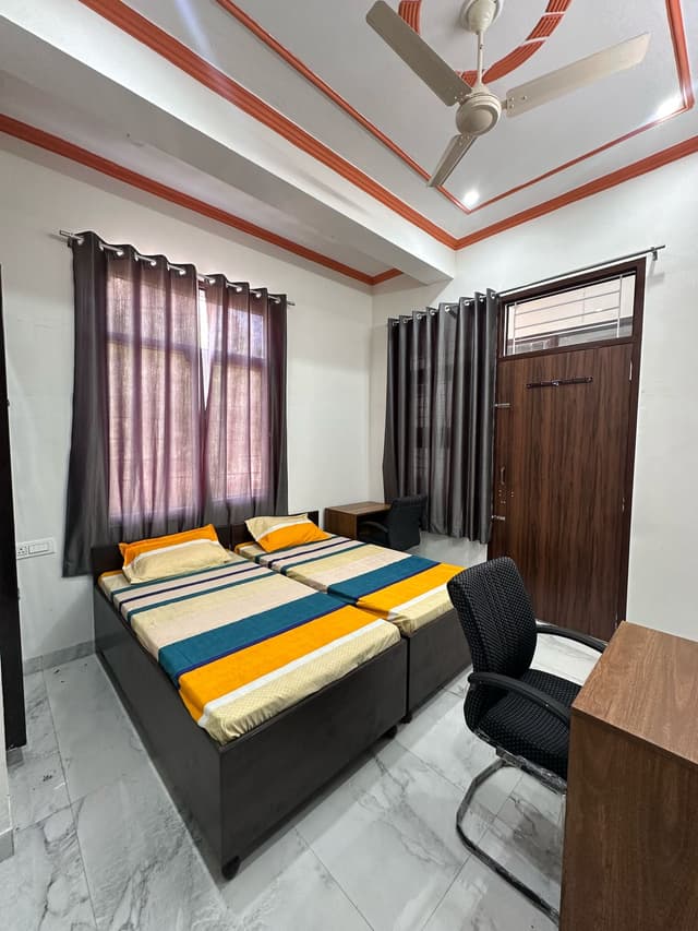 BLU RIBBON HOSTEL