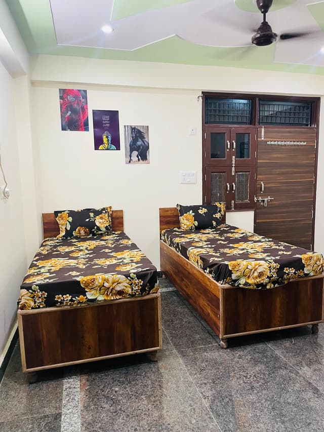 Shree Govind stay homes