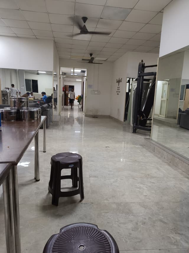 Vaishnavi square luxury PG