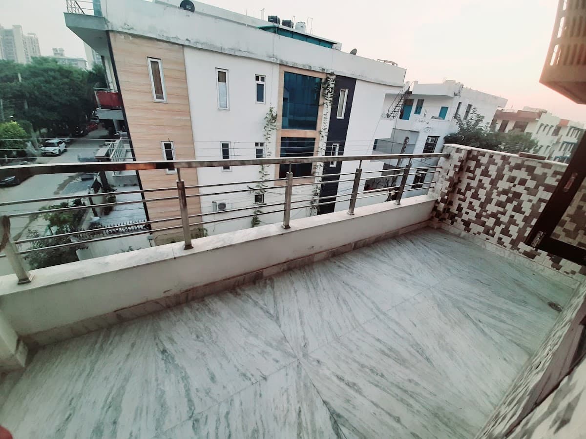 SKY RESIDENCY