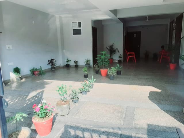 SKY RESIDENCY