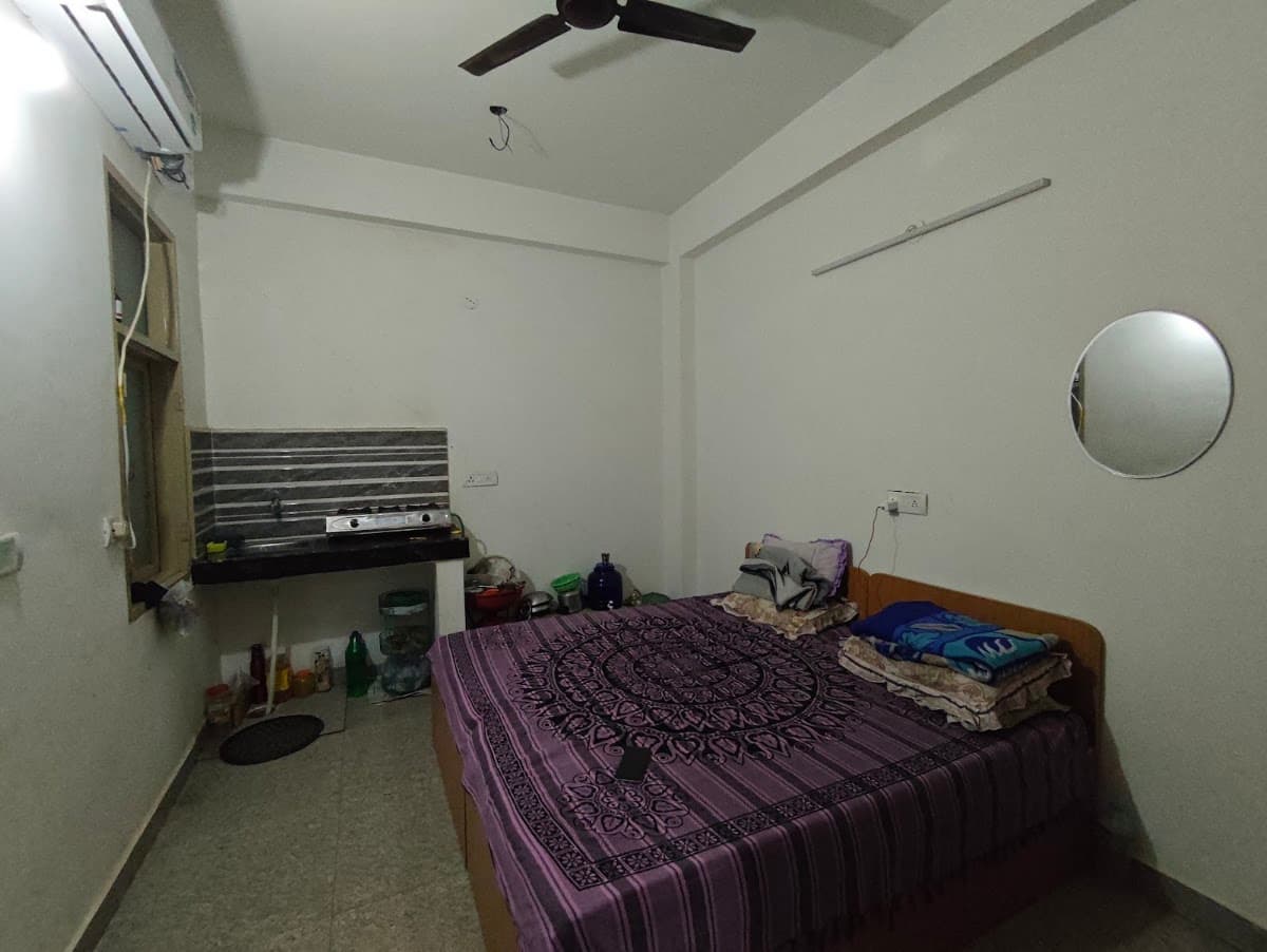 MANSHI PG & RESIDENCY