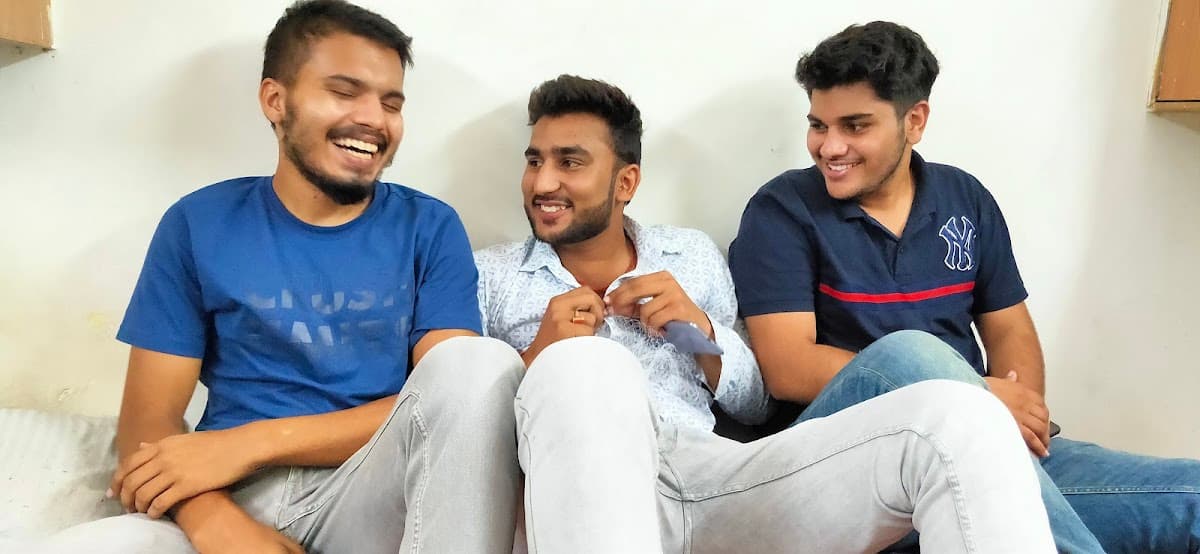 Deepak boy pg