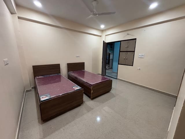 ELITE RESIDENCY