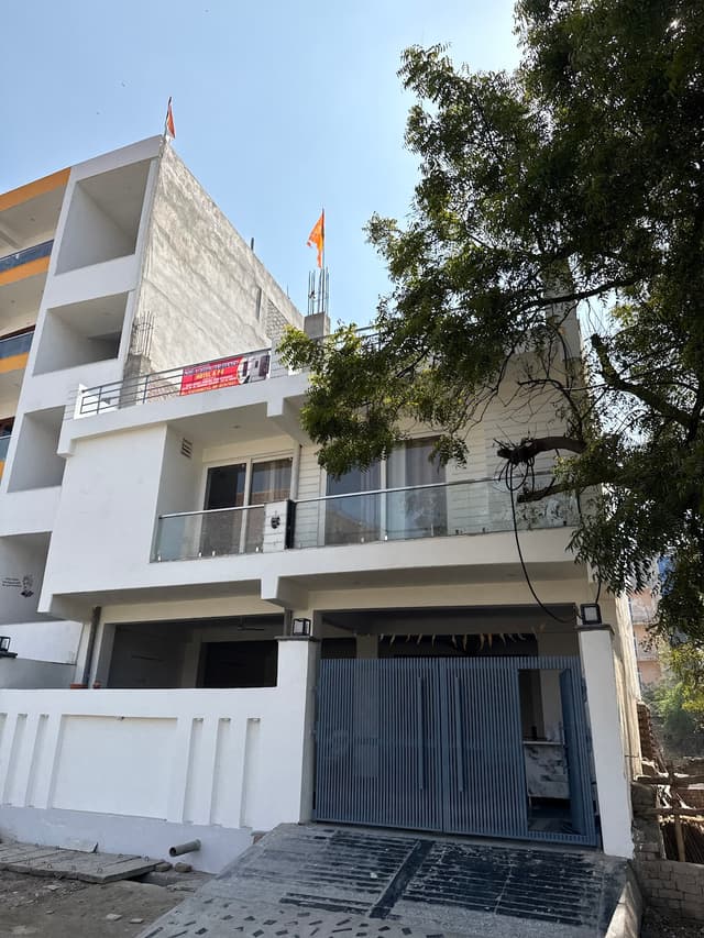 NOIDA ROYAL RESIDENCY