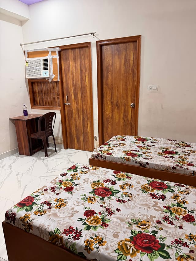 Noida smart  Co living pg