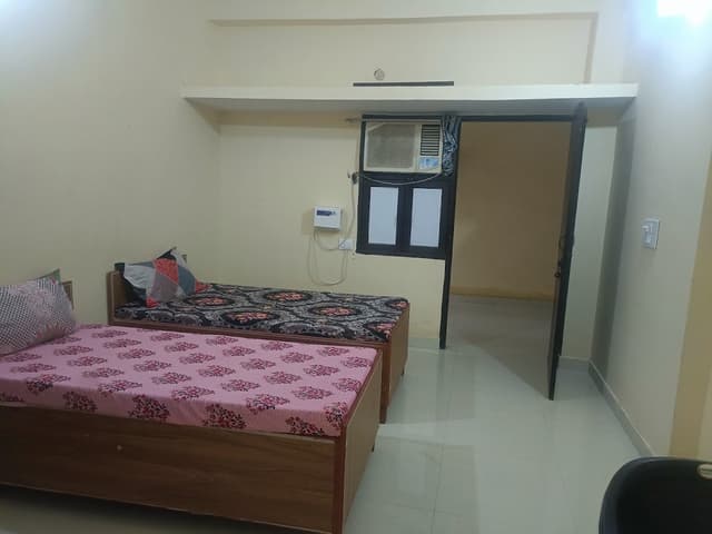 Staypal PG