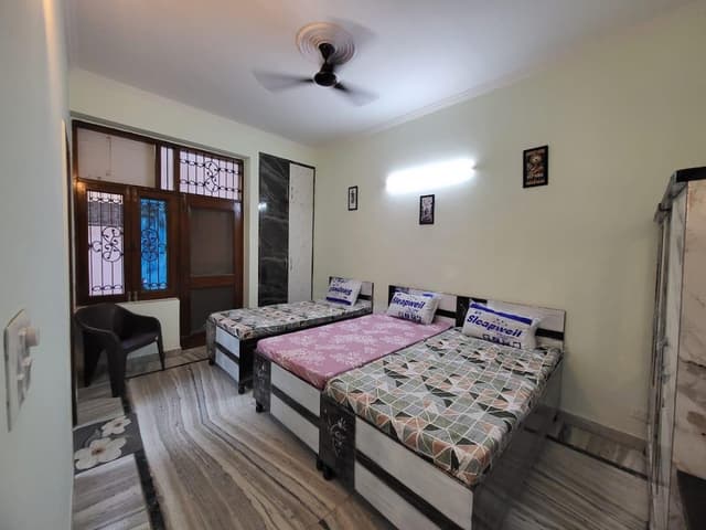 Mannat PG