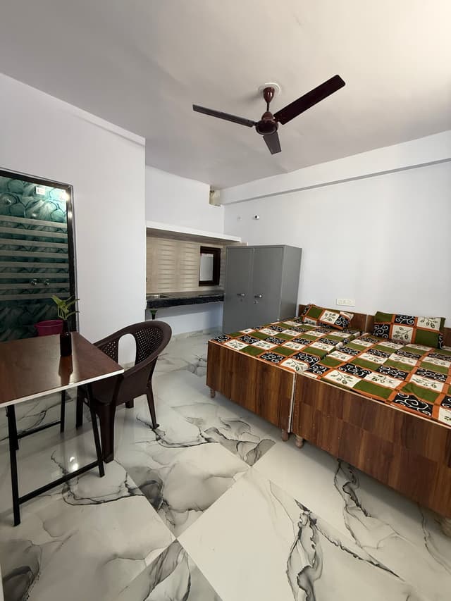 MAJESTIC RESIDENCY HOME STAY