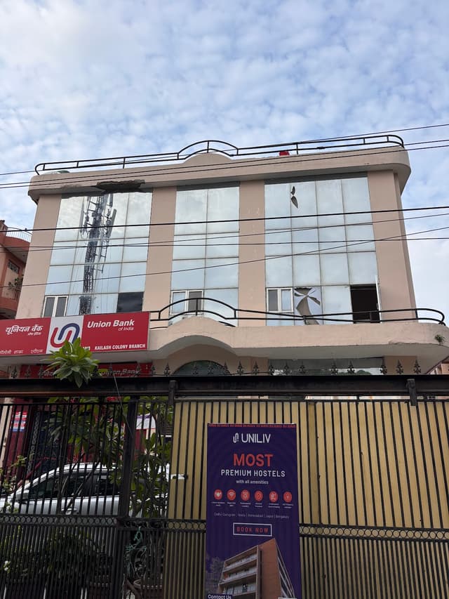 Uniliv Elm - Girls PG in Kailash Colony
