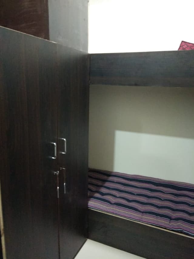 VIP pg girls hostel