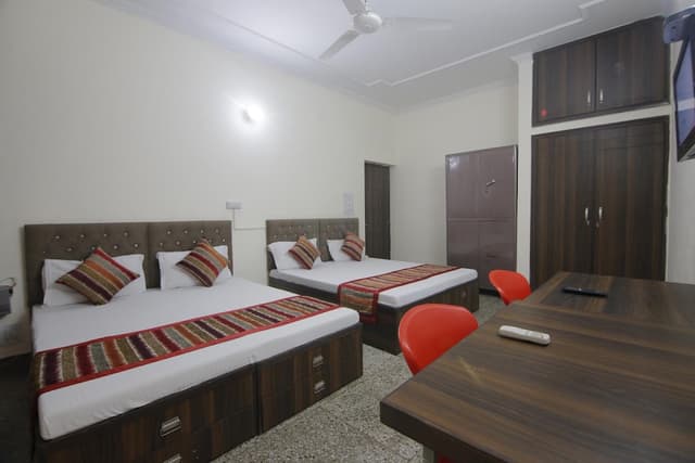 Aashray home stays pg