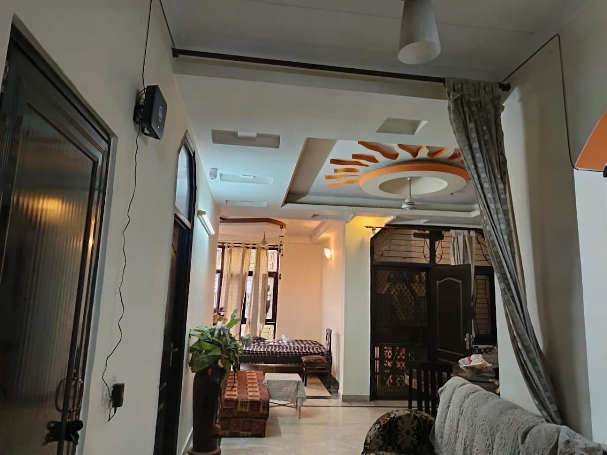INCITYZA LIVING | PG In Vaishali | Boys PG