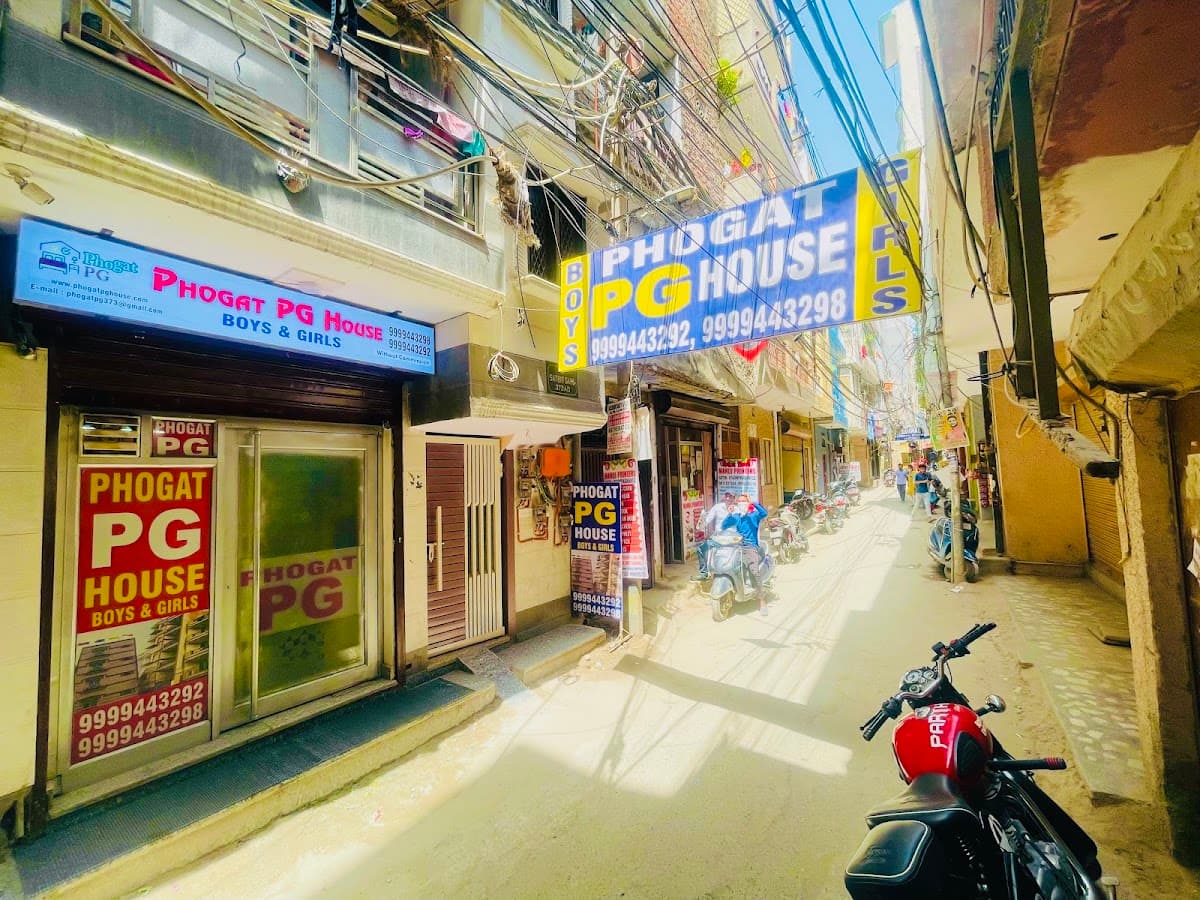 Phogat pg house