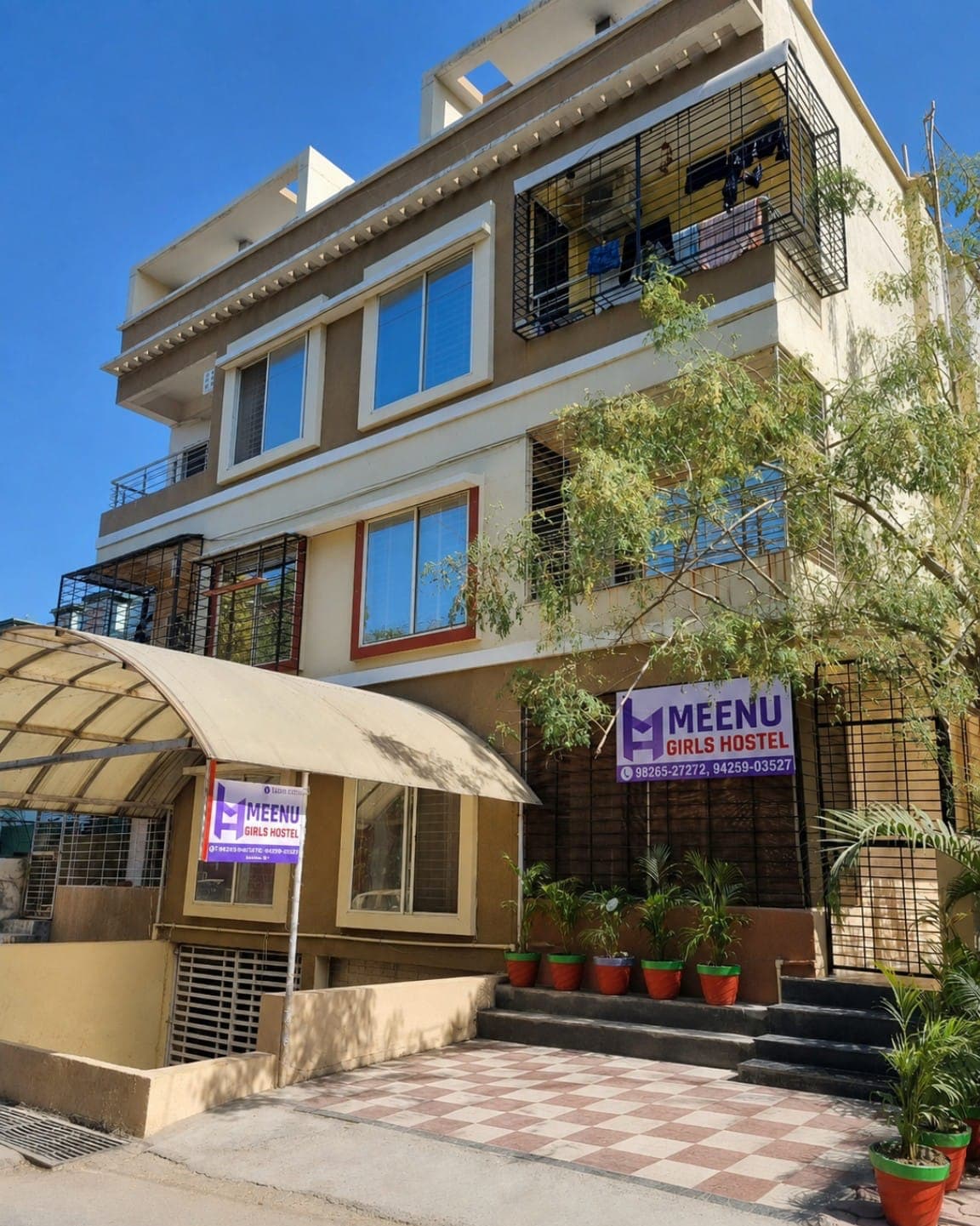 meenu girls hostel