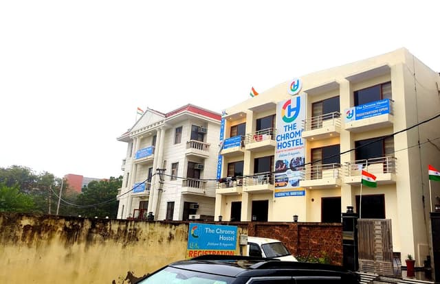 Chrome hostel and pg