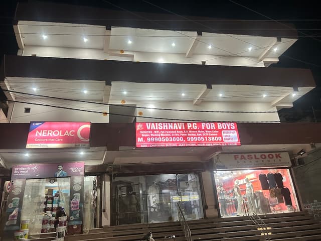 Vaishnavi Boys PG