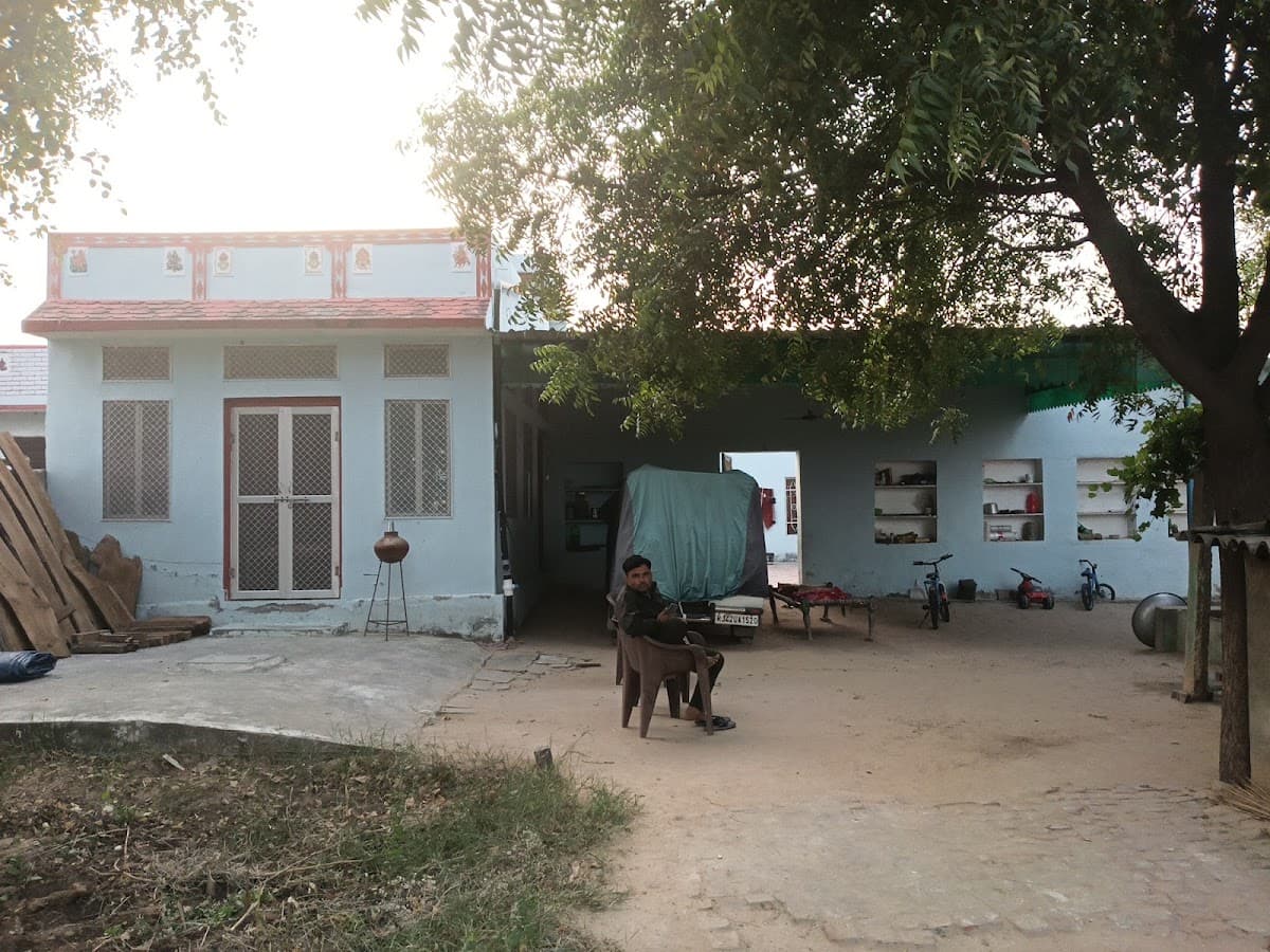 Sree Lakshmi Heaven's Woman's Hostel